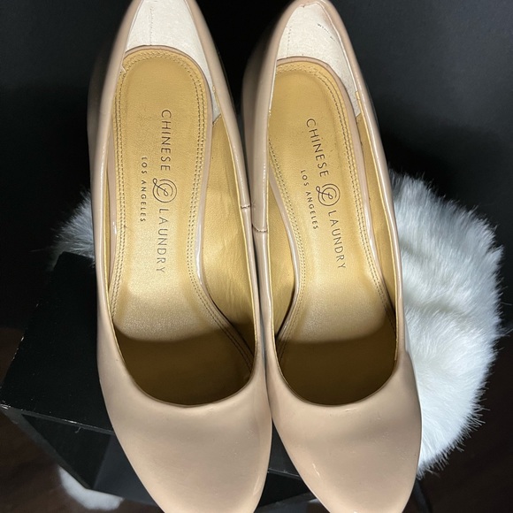 Nude Platform Heel - Picture 5 of 6